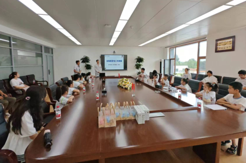 J9九游会集团兴泰生物质电厂开展员工子女进厂参观科普活动